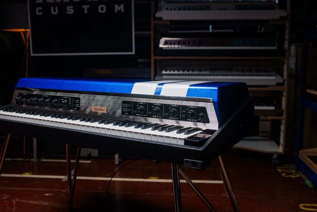 Rhodes MK8 American Classic Side On