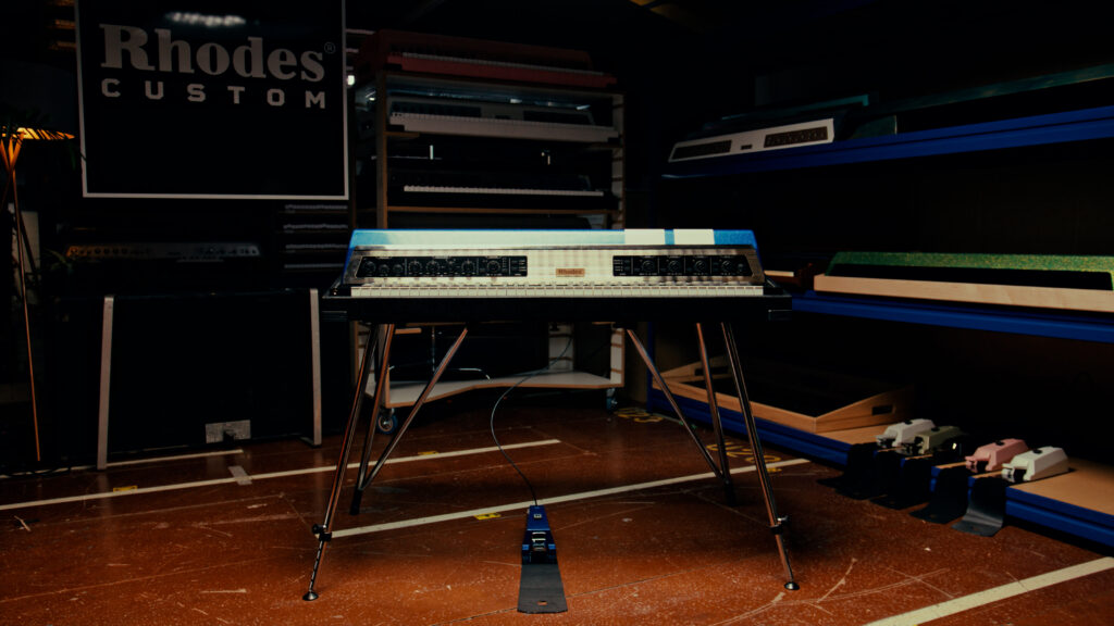 Rhodes MK8 American Classic - Front On