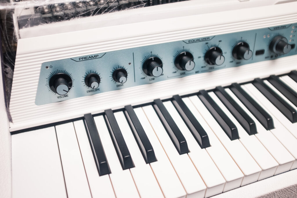 MK8 Glacial Front Panel Left