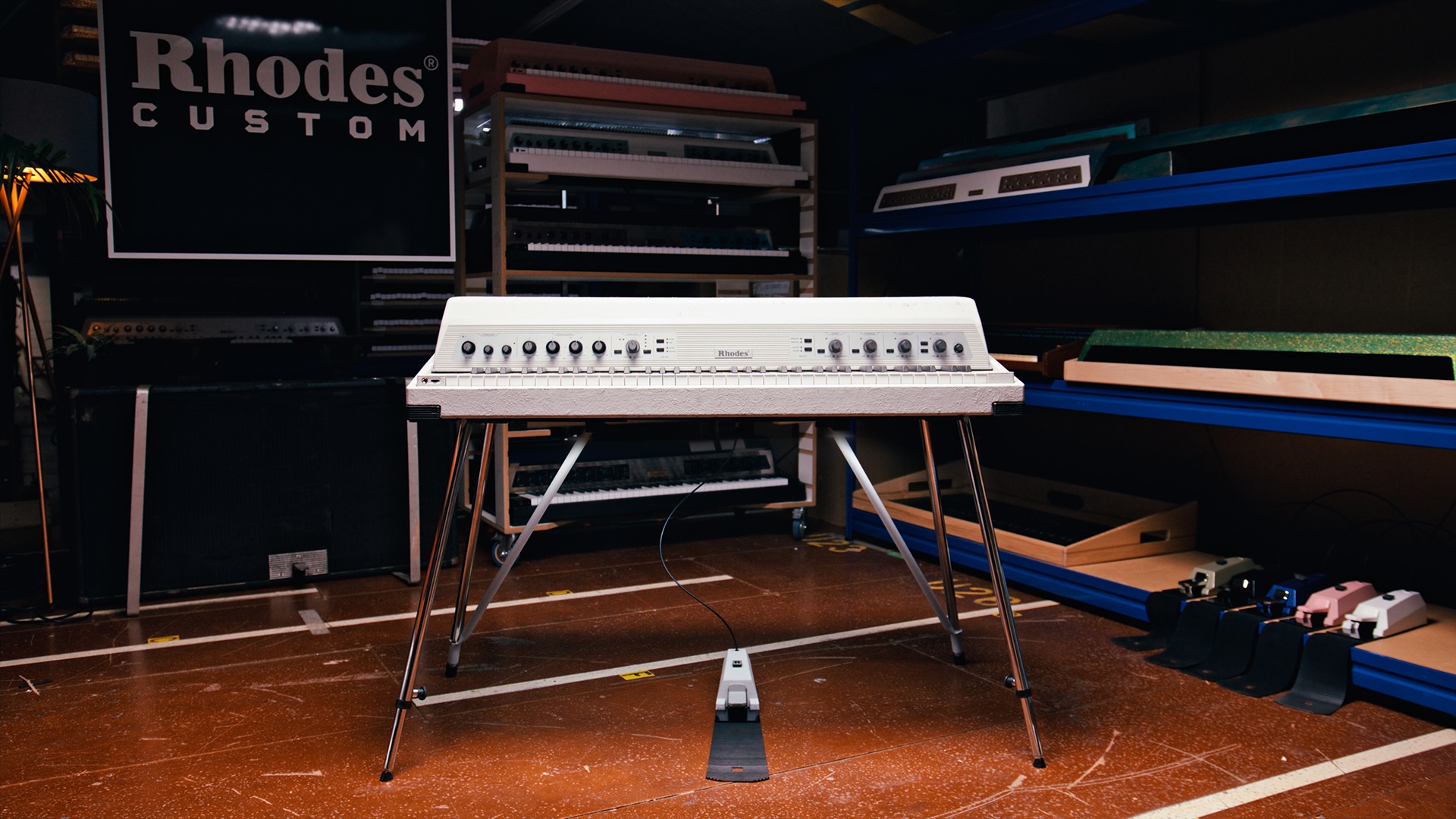 MK8-Monolith-Full-Front-Brighter