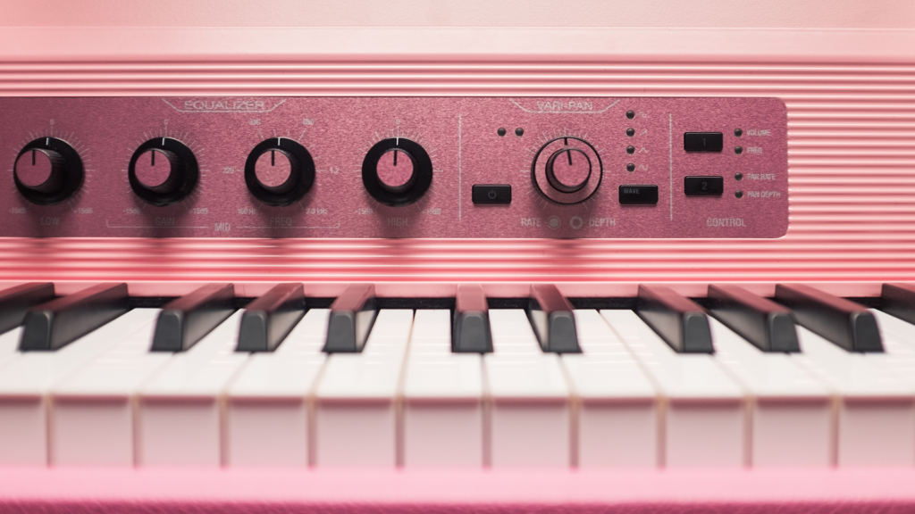 Rhodes MK8 Marshmallow preamp-2