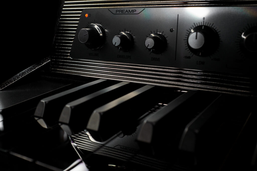 MK8:80AE Preamp & Keys